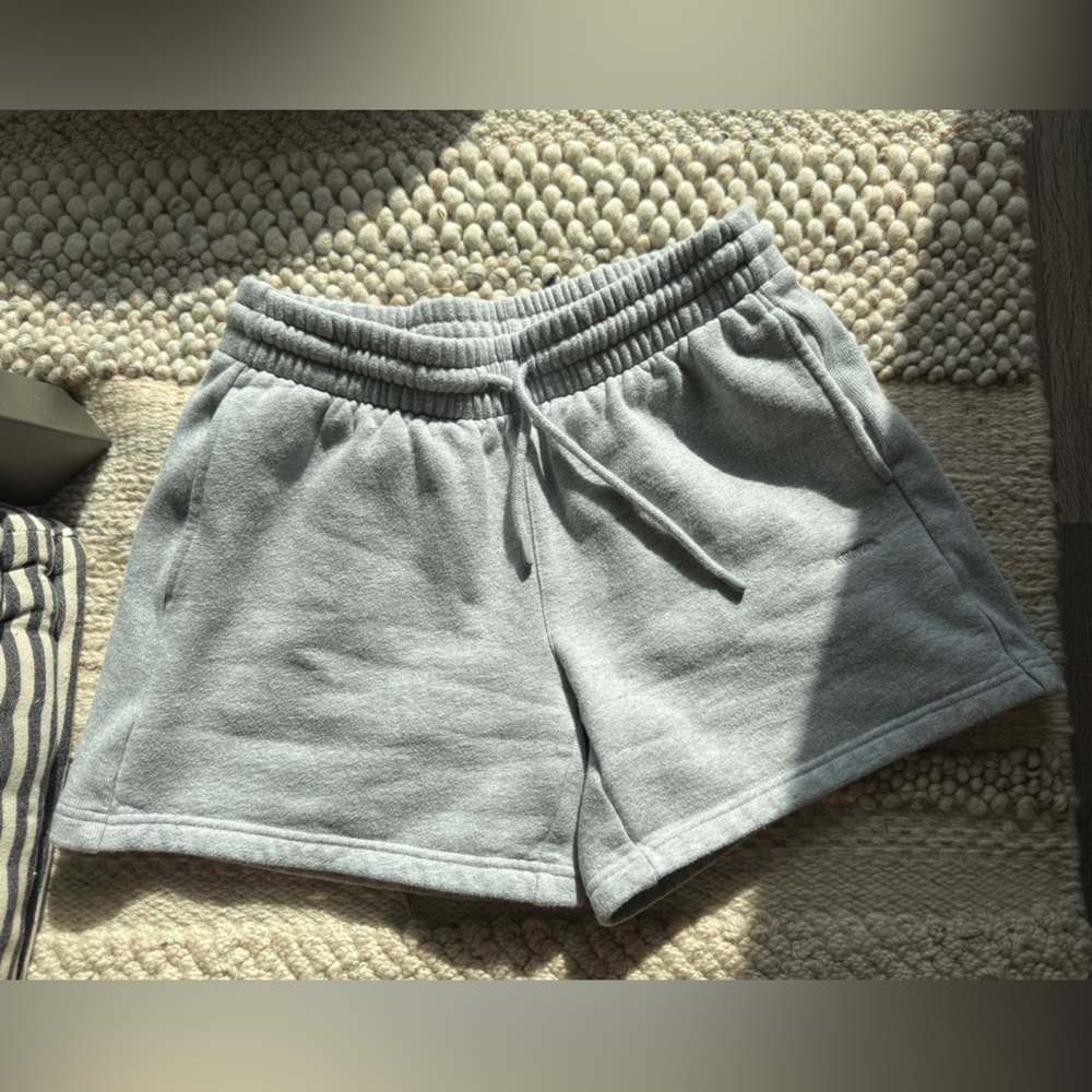 Aritzia Sweetfleece Boyfriend Fit Shorts